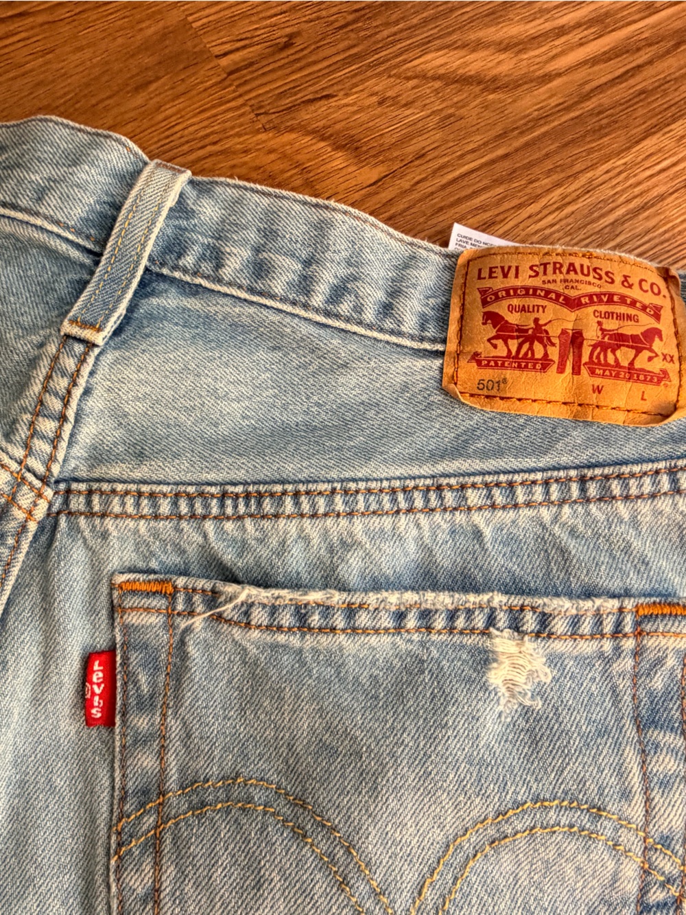 Levi’s 501 Shorts Light Blue Distressed Denim - Picture 4 of 8